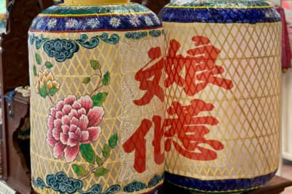 nyonya kebaya and batik experience-